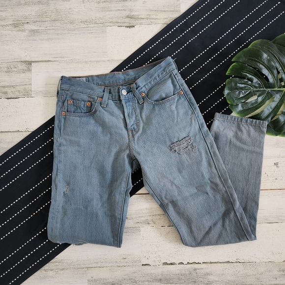 Levis Premium Taper Leg Mid Rise Jeans Distressed Size 24 - Picture 1 of 12